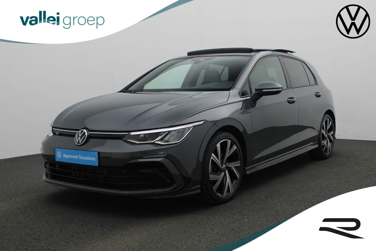 Volkswagen Golf - 1.5 eTSI 150PK DSG R-Line Business | Pano | Stuur-/stoelverwarming | Navi | Parkeersensore - AutoWereld.nl