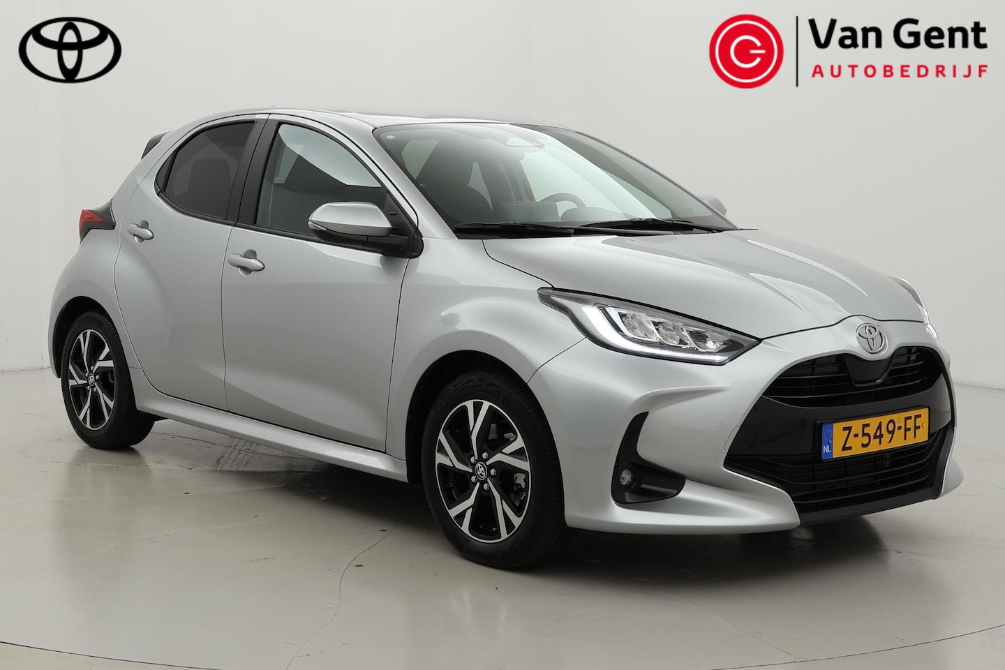 Toyota Yaris - 1.5 Hybrid 115 First Edition | Navigatie - AutoWereld.nl