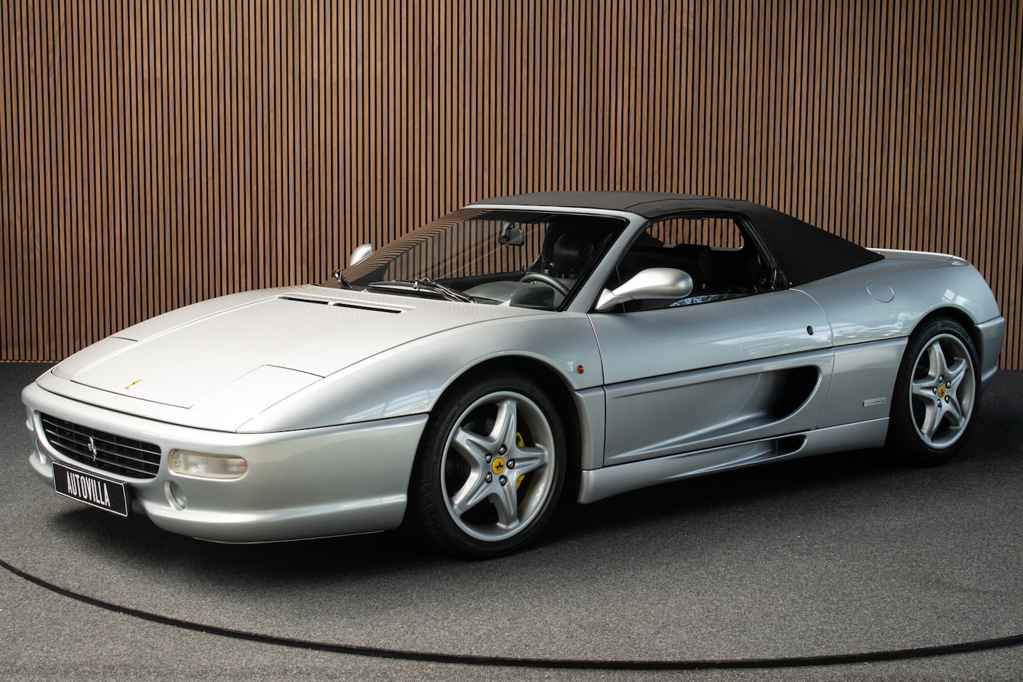 Ferrari F 355 - F1 Spider Complete history Nieuwe D-riem Tubi - AutoWereld.nl