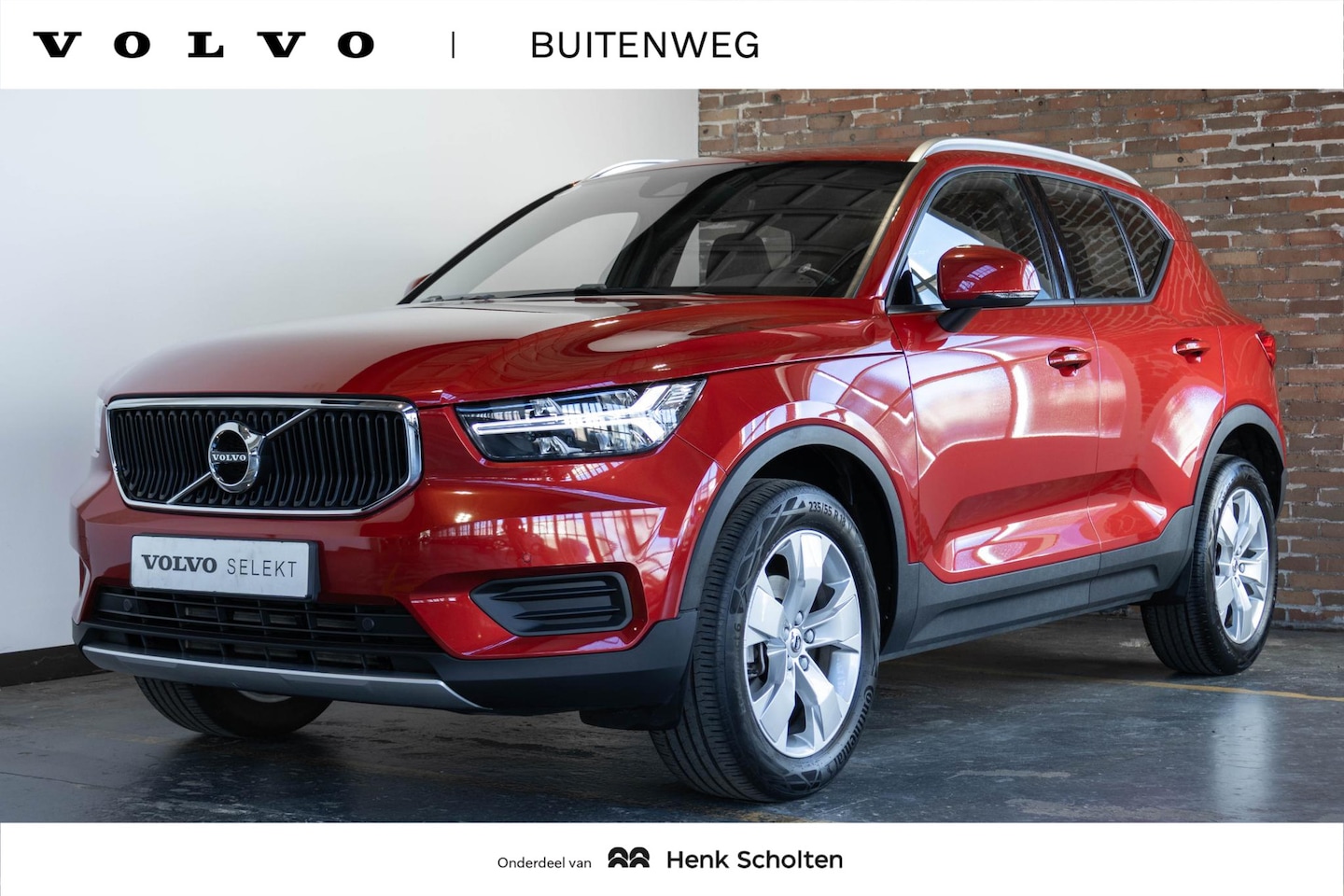 Volvo XC40 - T2 Automaat Momentum | 18570KM! | Volvo on Call | Parkeersensoren voor + achter | Parkeerc - AutoWereld.nl