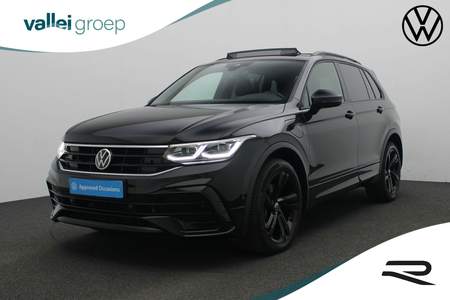 Volkswagen Tiguan - 1.4 TSI 245 pk DSG eHybrid R-Line Business+ | Panoramadak | IQ Light | Achteruitrijcamera - AutoWereld.nl
