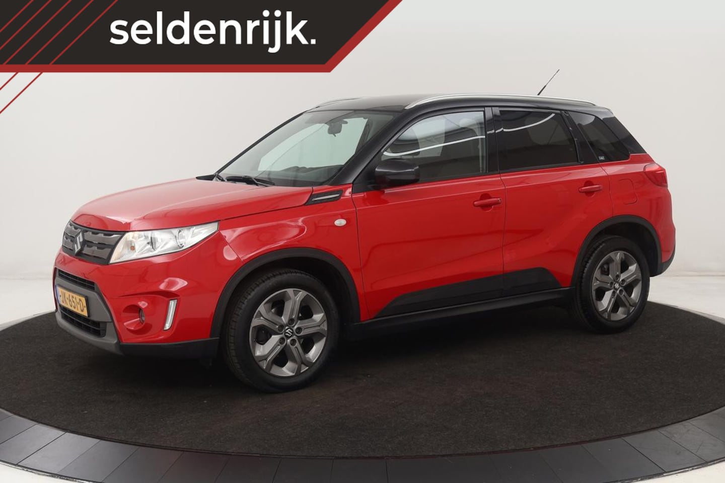 Suzuki Vitara - 1.6 Exclusive | Automaat | Stoelverwarming | Trekhaak | Camera | Climate control | Navigat - AutoWereld.nl