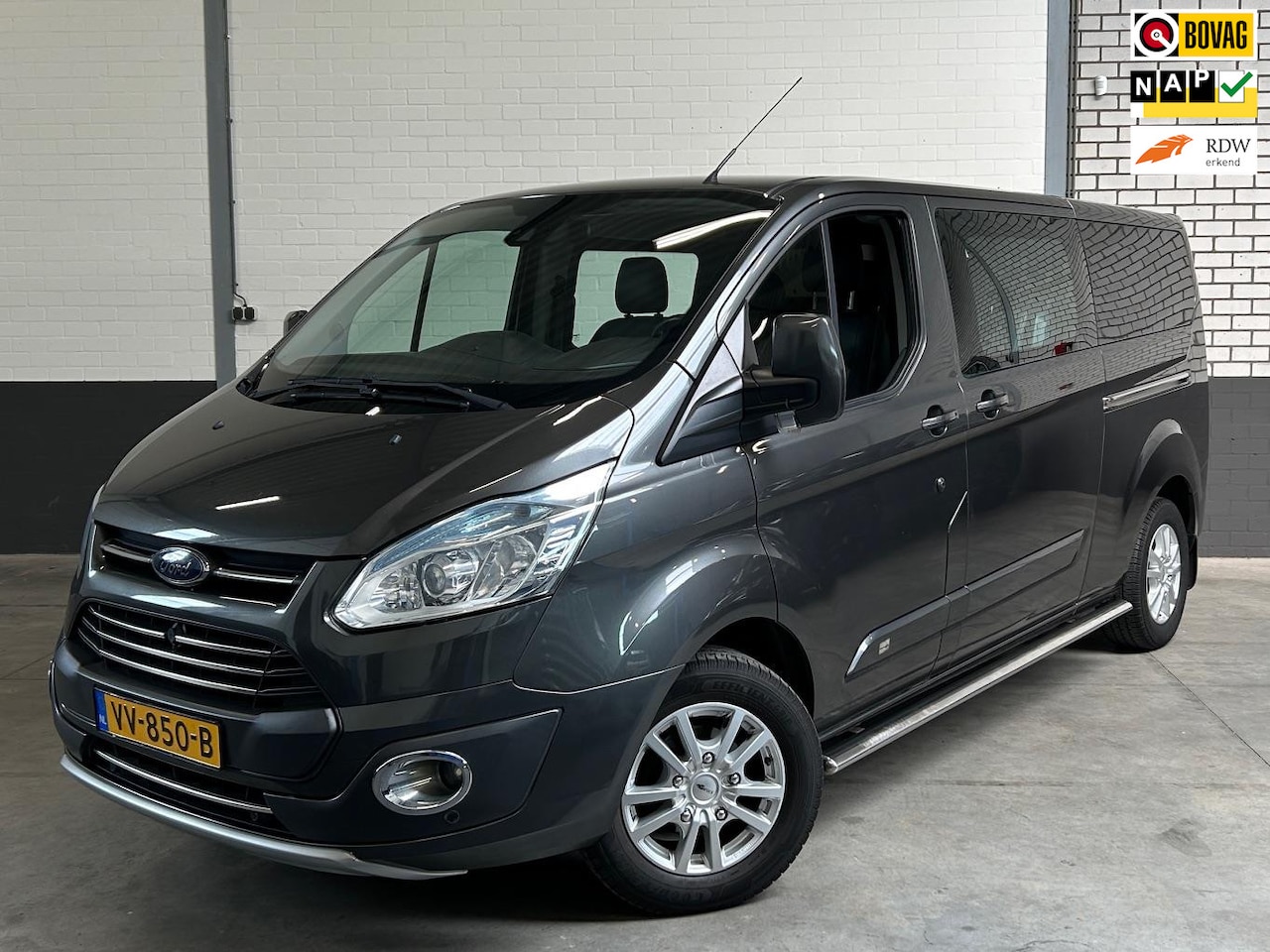 Ford Transit Custom - 290 2.2 TDCI L2H1 Anniversary Edition DC 290 2.2 TDCI L2H1 Anniversary Edition DC Dubbele Cabine - AutoWereld.nl