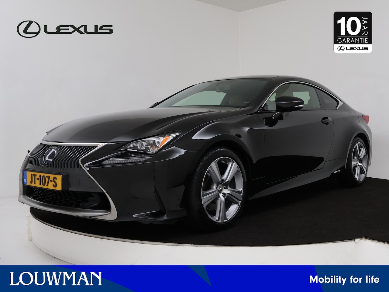 Lexus RC - 300h Business Line Pro | Navigatie | Leder | Verwarmde voorstoelen | - AutoWereld.nl