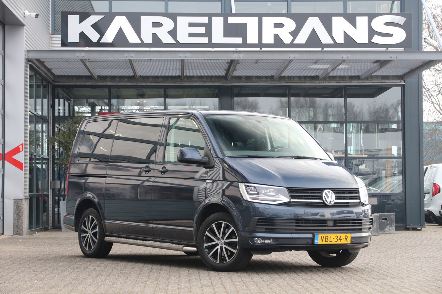 Volkswagen Transporter - 2.0 TDI 150 | Rolstoelbus | Oprijklep | Luchtvering | Cruise | Airco.. - AutoWereld.nl