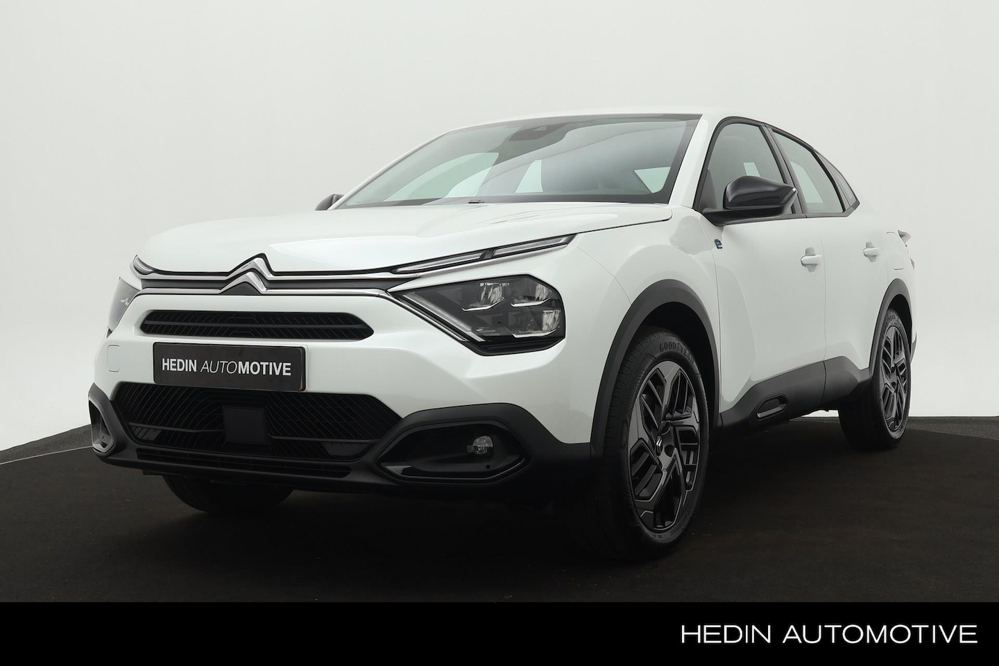 Citroën Ë-C4 X - Feel Pack 50 kWh | Navigatie | Camera |  Stoelverwarming | Full LED | PDC | LMV 18 inch Va - AutoWereld.nl