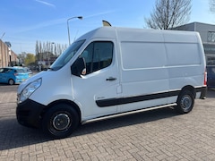 Renault Master - T35 2.3 dCi L2H2 - Airco - Navigatie - Cruise