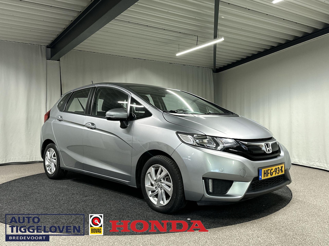 Honda Jazz - 1.3 i-VTEC Comfort Automaat | Trekhaak - AutoWereld.nl