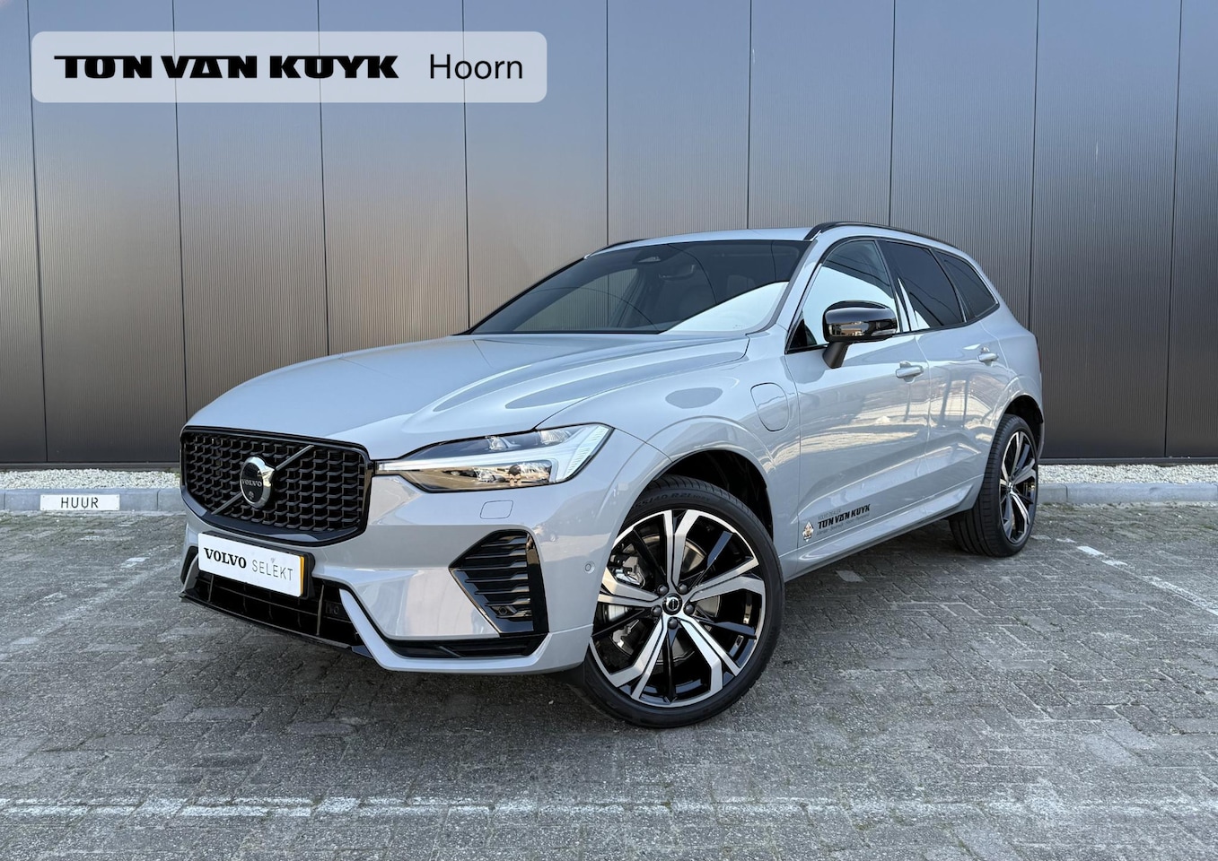 Volvo XC60 - 2.0 T6 Plug-in hybrid AWD Plus Dark 360 camera extra getint glas harman Kardon lighting 21 - AutoWereld.nl