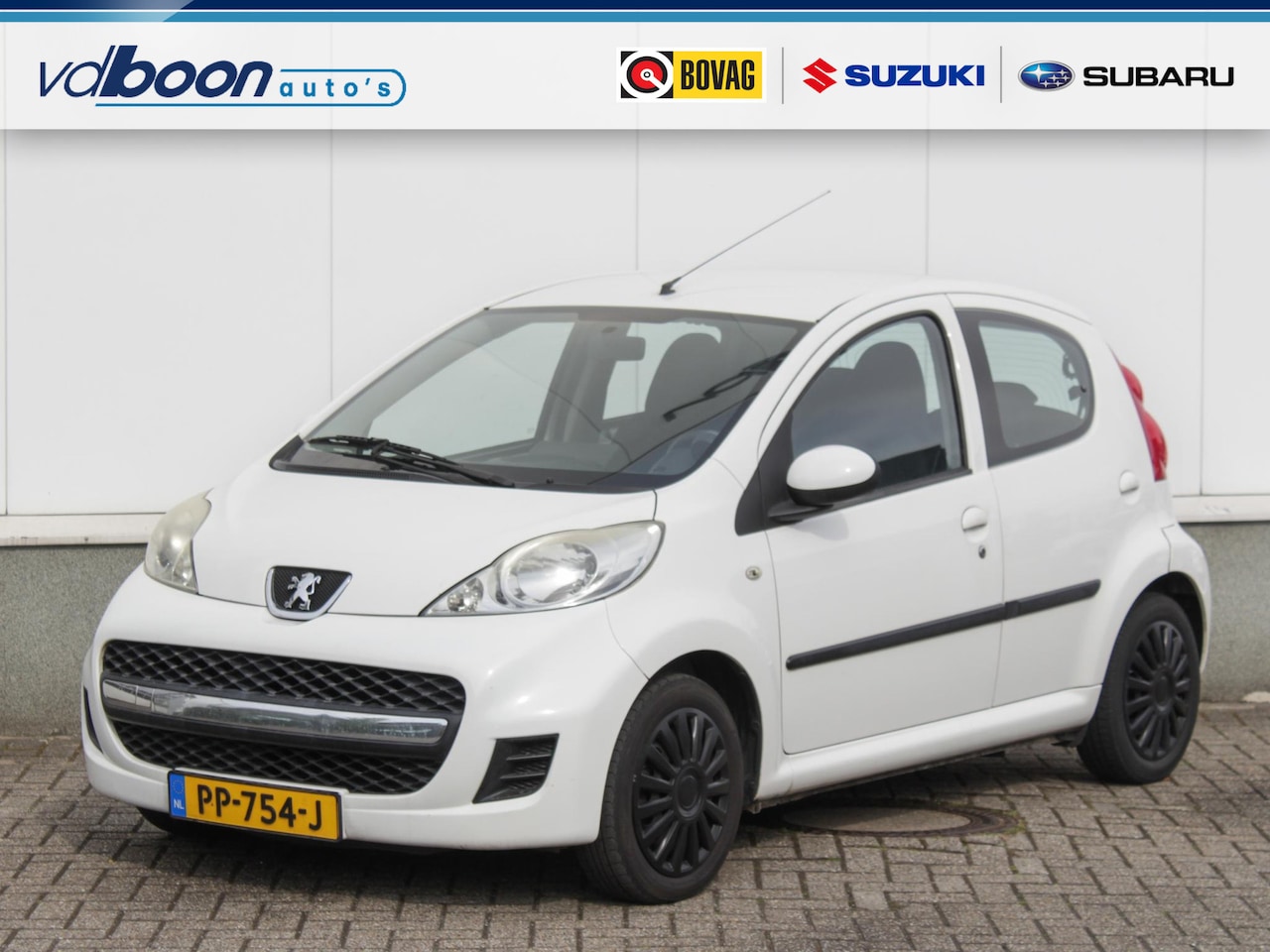 Peugeot 107 - 1.0-12V Blue Lease | Carplay / Android | Airco - AutoWereld.nl
