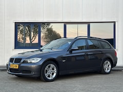 BMW 3-serie Touring - 320i High Executive