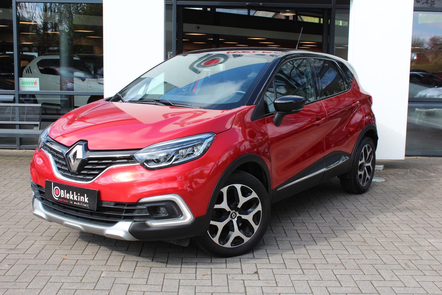 Renault Captur - 1.3 TCe Intens 150 pk EDC Automaat, Clima, Camera, Cruise contr. - AutoWereld.nl