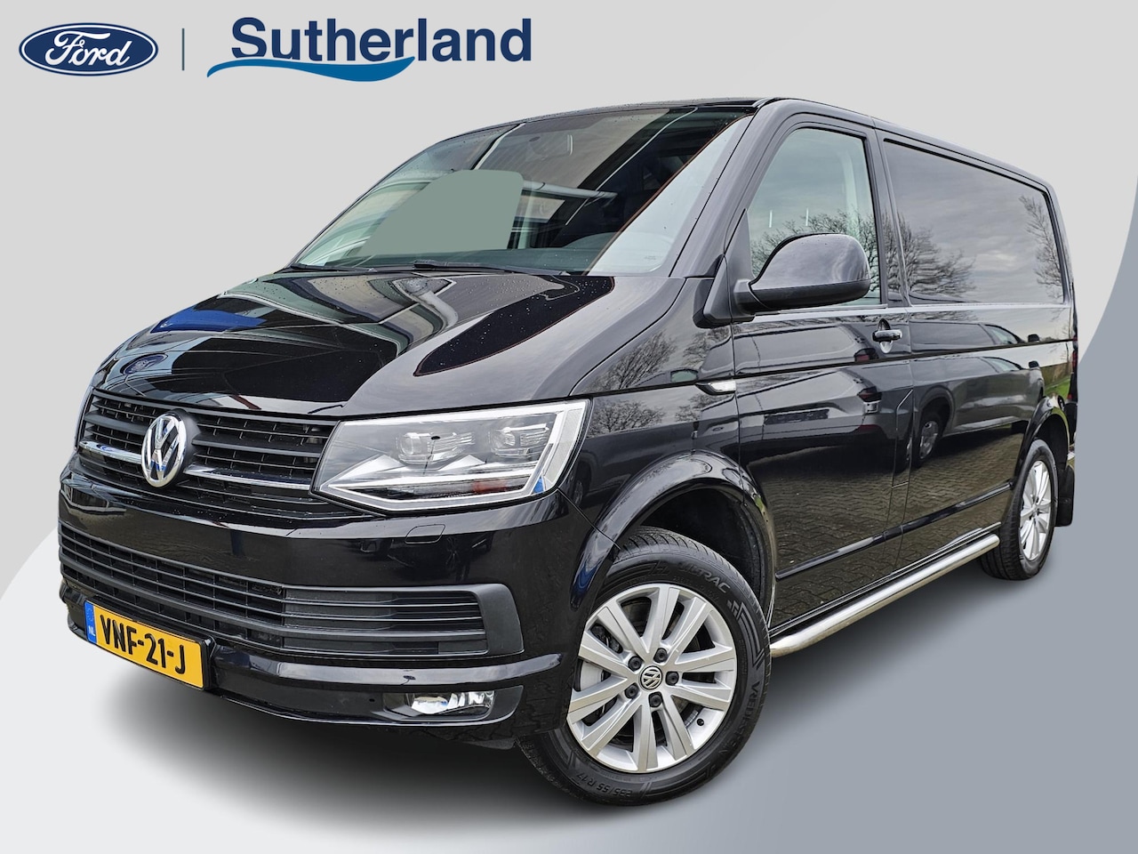 Volkswagen Transporter - 2.0 TDI L1H1 | Highline | 204 pk ! Automaat | Trekhaak | Full led | Camera | Navigatie | S - AutoWereld.nl