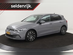 Volkswagen Golf - 1.5 eTSI Life | Trekhaak | Stoelverwarming | Carplay | Massage | Full LED | Memory | Adapt