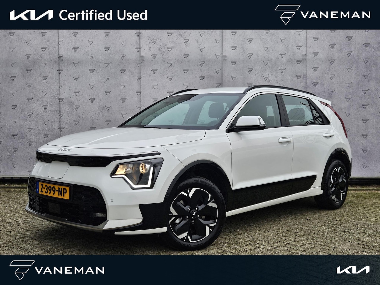Kia Niro EV - DynamicLine 64.8 kWh | Adapt. Cruise | Camera | Climate Control | Carplay/Android Auto | - AutoWereld.nl