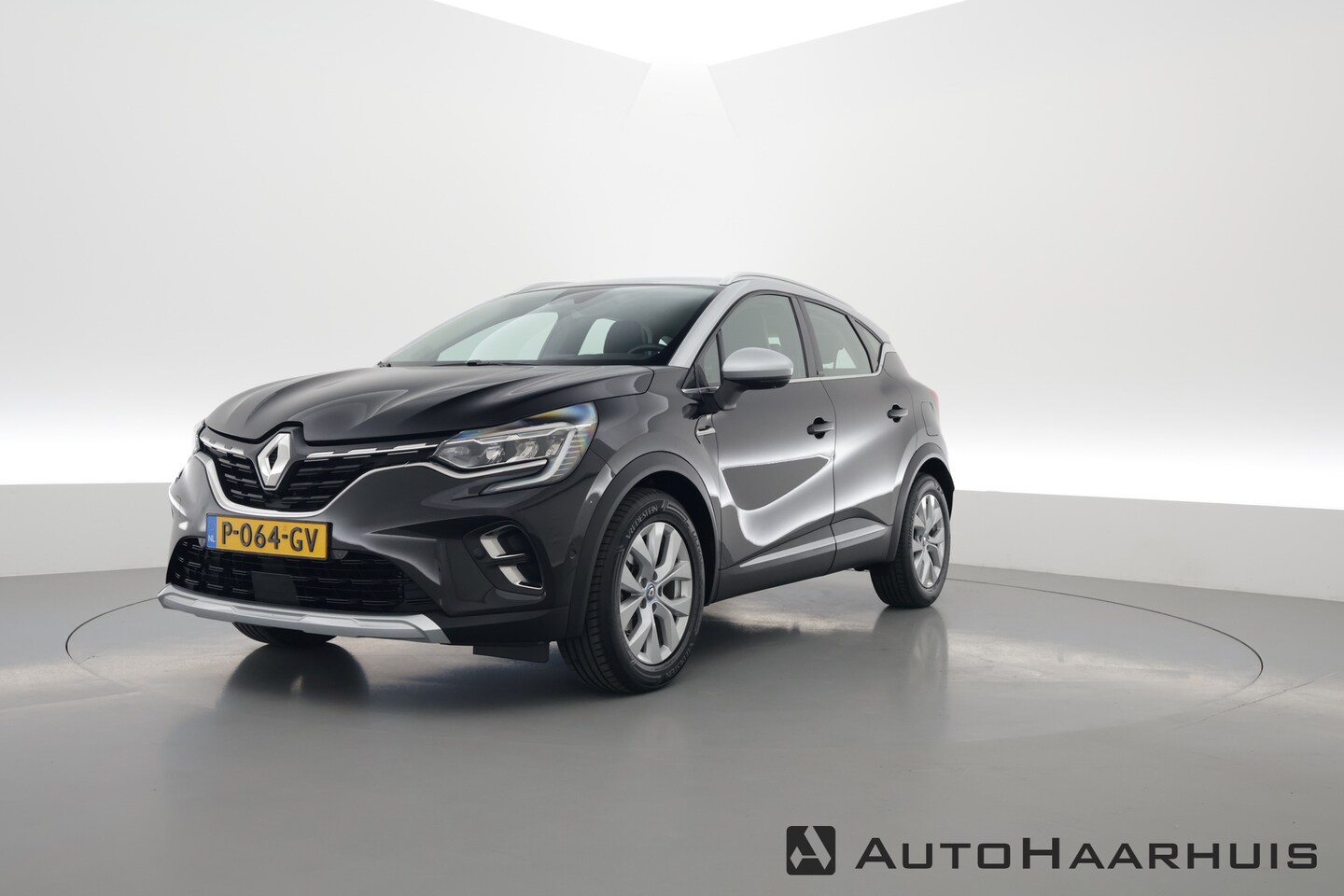 Renault Captur - 1.6 E-Tech Plug-in Hybrid 160 Intens | Navi | 360cam | Stoelverw. | Apple CarPlay | LED - AutoWereld.nl