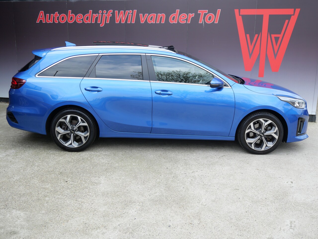 Kia Cee'd Sportswagon - Ceed 1.6 GDI PHEV EXECUTIVE LINE | A.C.C. | PANORAMA | LEER | LED | 12-2021!! - AutoWereld.nl