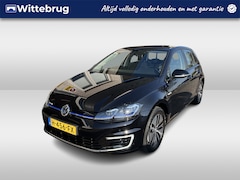 Volkswagen e-Golf - E-DITION / AUTOMAAT/ 16" LMV/ MATRIX/ CLIMA/ NAVI/ PARK. SENSOREN/ ADAPT. CRUISE/ APP-CONN