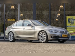BMW 3-serie - 330e Luxury Edition