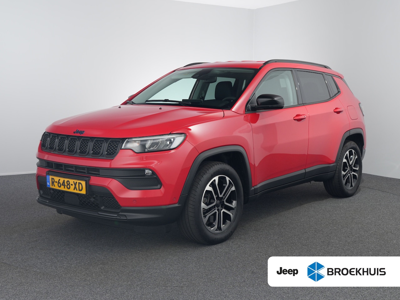 Jeep Compass - 4xe 190 Plug-in Hybrid Electric Limited Lease Ed. | Automaat | Camera | Navi | Sensoren V+ - AutoWereld.nl