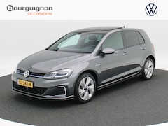 Volkswagen Golf - 1.4 TSi 204 Pk Automaat GTE | Full LED | Panoramadak | Trekhaak | Privacy Glass | 17 Inch