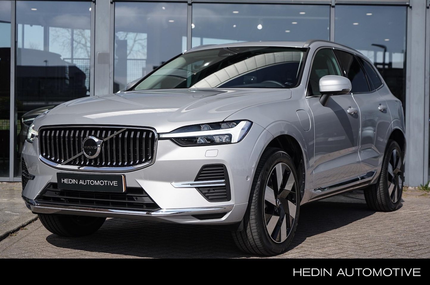 Volvo XC60 - 2.0 T6 Plug-in hybrid AWD Ultra Bright | Long Range | Luchtvering | Head-Up Display | Elek - AutoWereld.nl