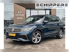 Volkswagen Tiguan - 1.4 TSI eHybrid R-Line | Trekhaak | Virtual Cockpit | Plug-in Hybrid | 360 Graden camera