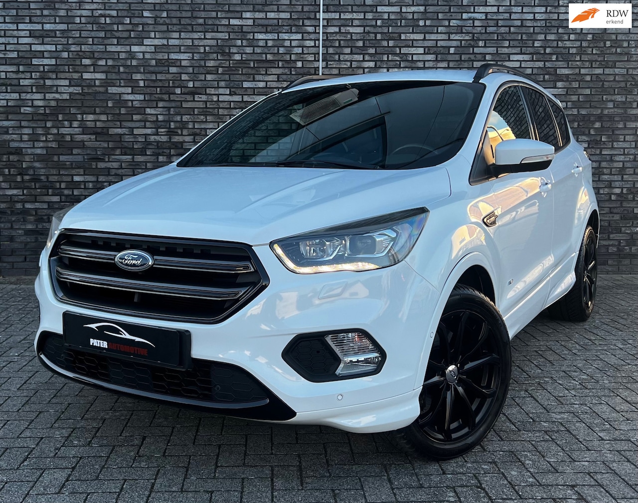 Ford Kuga - 1.5 ST Line 182pk Aut|AWD|Camera|Bi-Xenon|1850kg Trekgewicht|Full Led|Cruise Control|Sony| - AutoWereld.nl