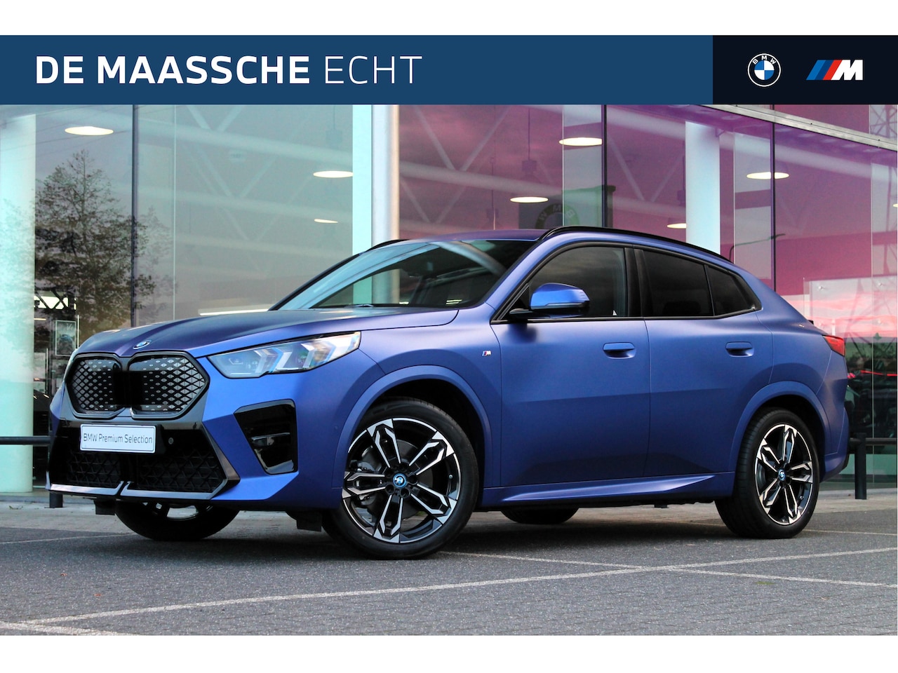 BMW iX2 - xDrive30 High Executive M Sport / Adaptieve LED / Parking Assistant Plus / Sportstoelen / - AutoWereld.nl