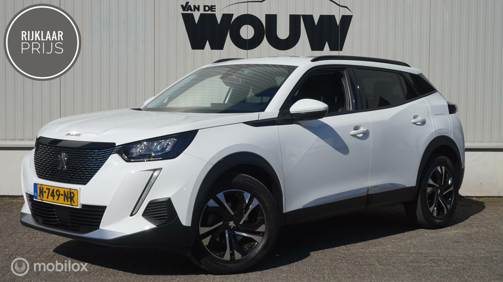 Peugeot 2008 - 1.2 PureTech Active Pack Navigatie | Trekhaak | Cruise control | Geen Import NLse Auto - AutoWereld.nl