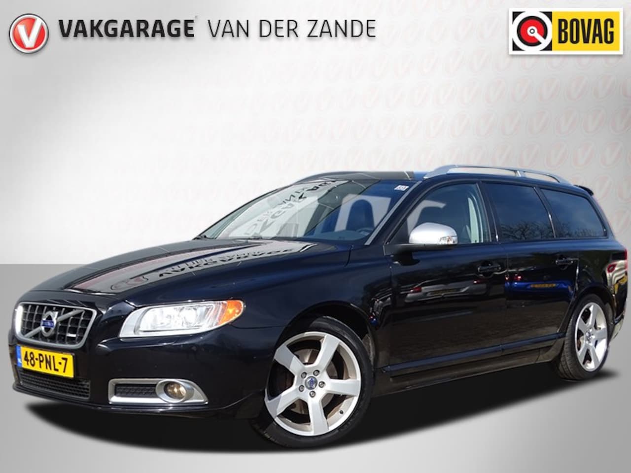 Volvo V70 - 2.0T AUT R-Edition, Leder, Cruise, NAVI, NL/NAP, Trekhk, Compleet! - AutoWereld.nl