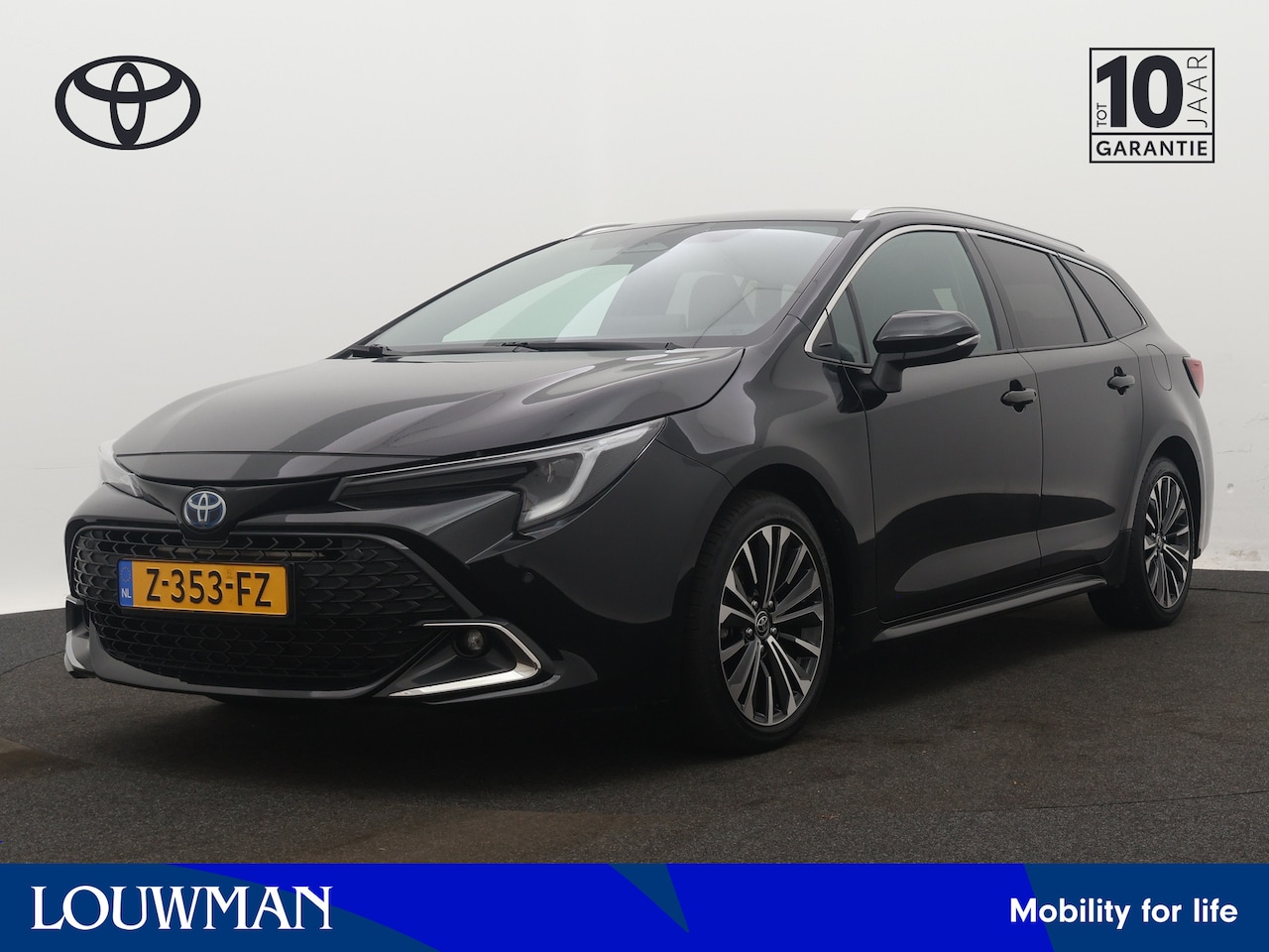 Toyota Corolla Touring Sports - Hybrid 140 Dynamic | Navigatie | Half leder | Elektrische achterklep | - AutoWereld.nl