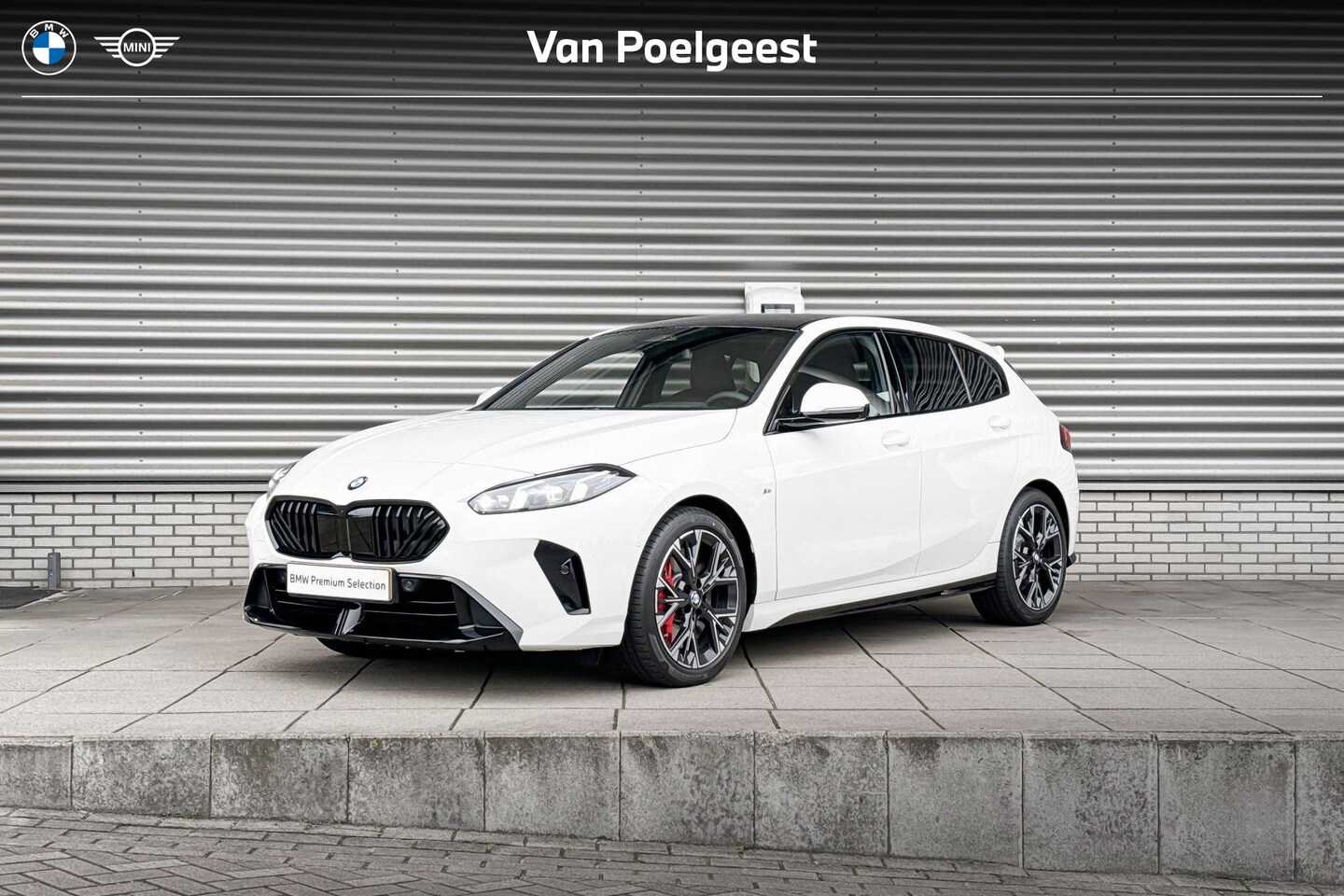 BMW 1-serie - 120 M Sport / Innovation Pack / Harman Kardon / Driving Assistant Plus - AutoWereld.nl