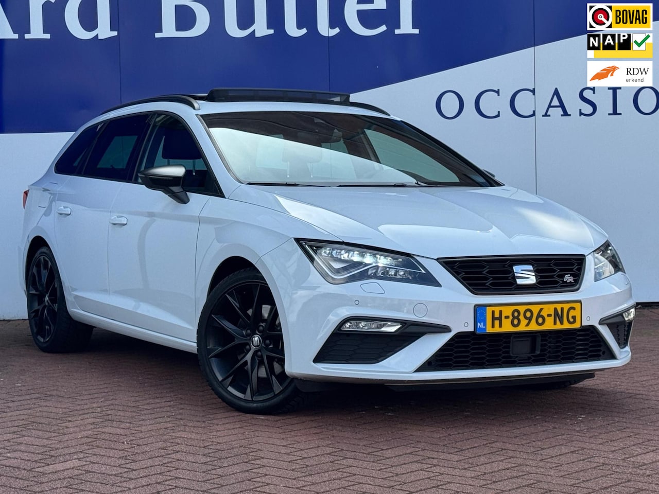 Seat Leon ST - 1.5 TSI 150PK FR Ultimate Edition Black+Led+Leder+Vitrual+Pano-dak+navi+camera= SUPER !! - AutoWereld.nl