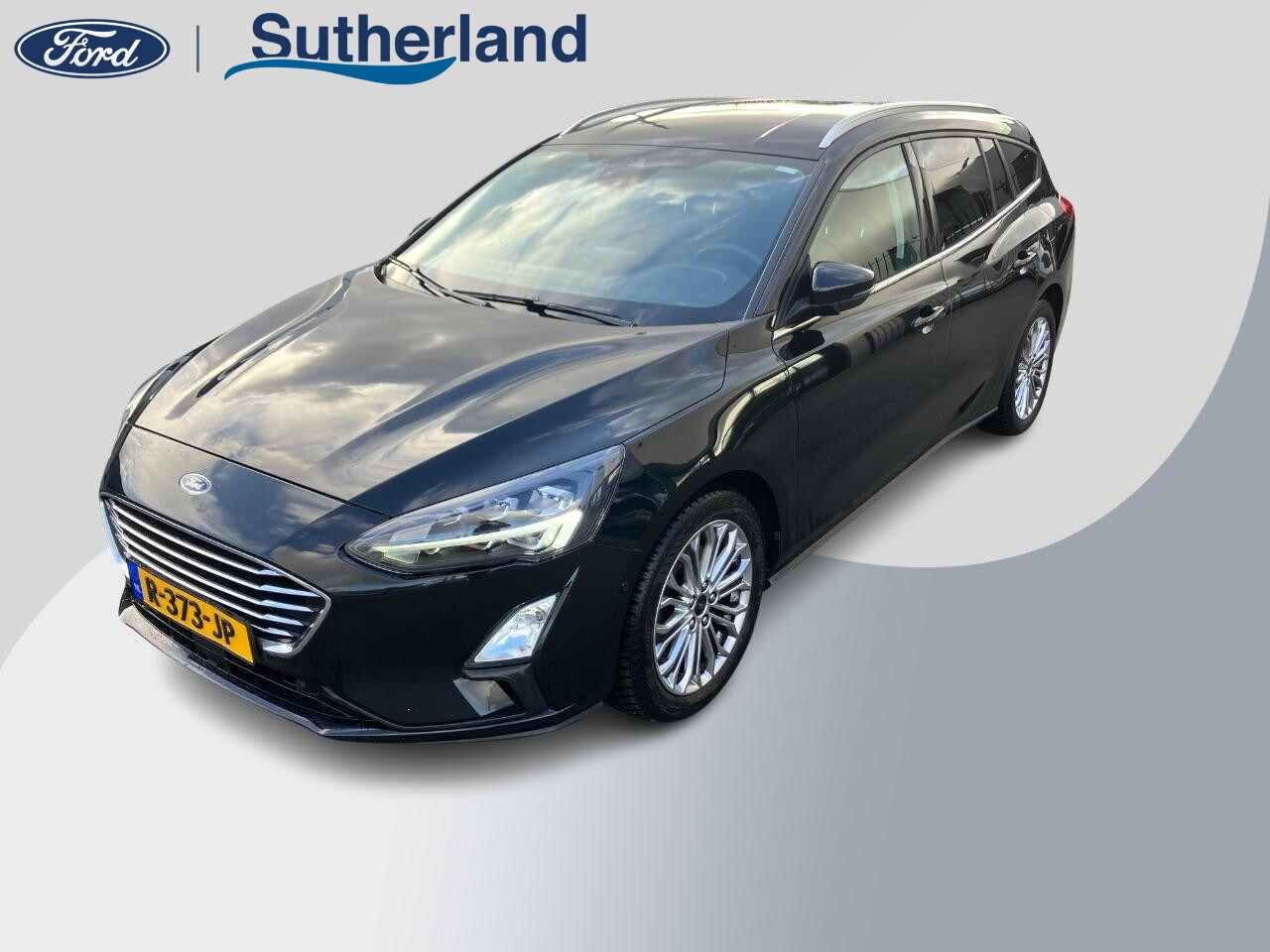 Ford Focus Wagon - 1.0 EcoBoost Titanium Wagon | Winter Pack | Adaptive cruise control | Camera | Navigatie | - AutoWereld.nl