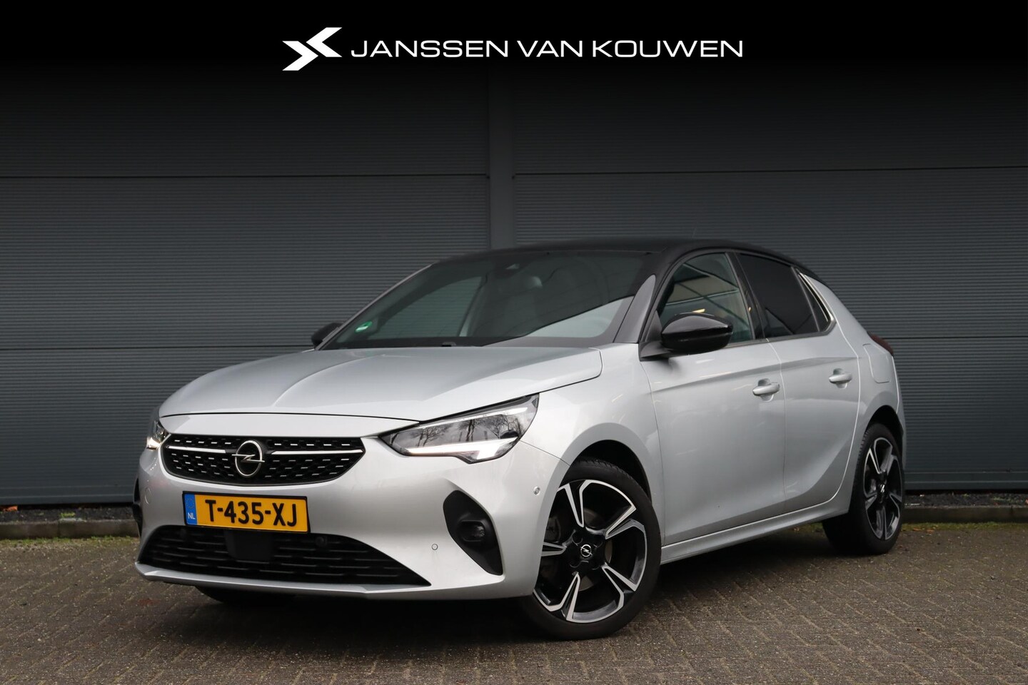 Opel Corsa - 1.2T 100PK GS Line / Carplay  / Panoramadak - AutoWereld.nl