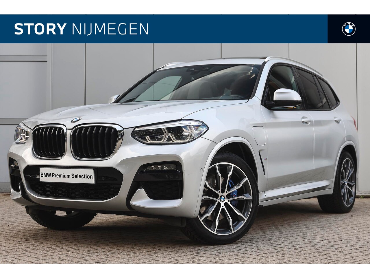 BMW X3 - xDrive30e High Executive M Sport Automaat / Panoramadak / Sportstoelen / Stoelverwarming / - AutoWereld.nl