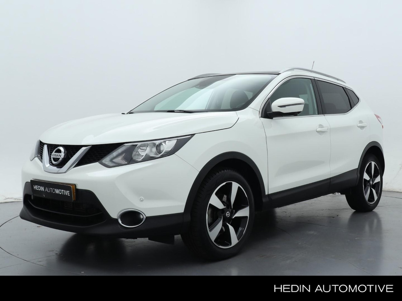 Nissan Qashqai - 116 PK N-Connecta Automaat | Trekhaak - AutoWereld.nl