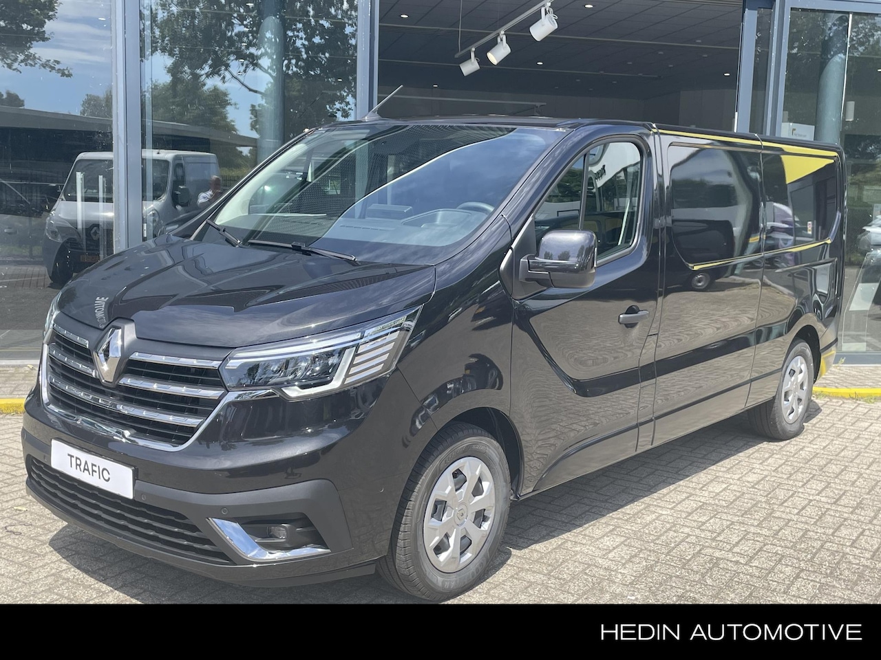 Renault Trafic E-Tech - T29 L2H1 52 kWh comfort - AutoWereld.nl