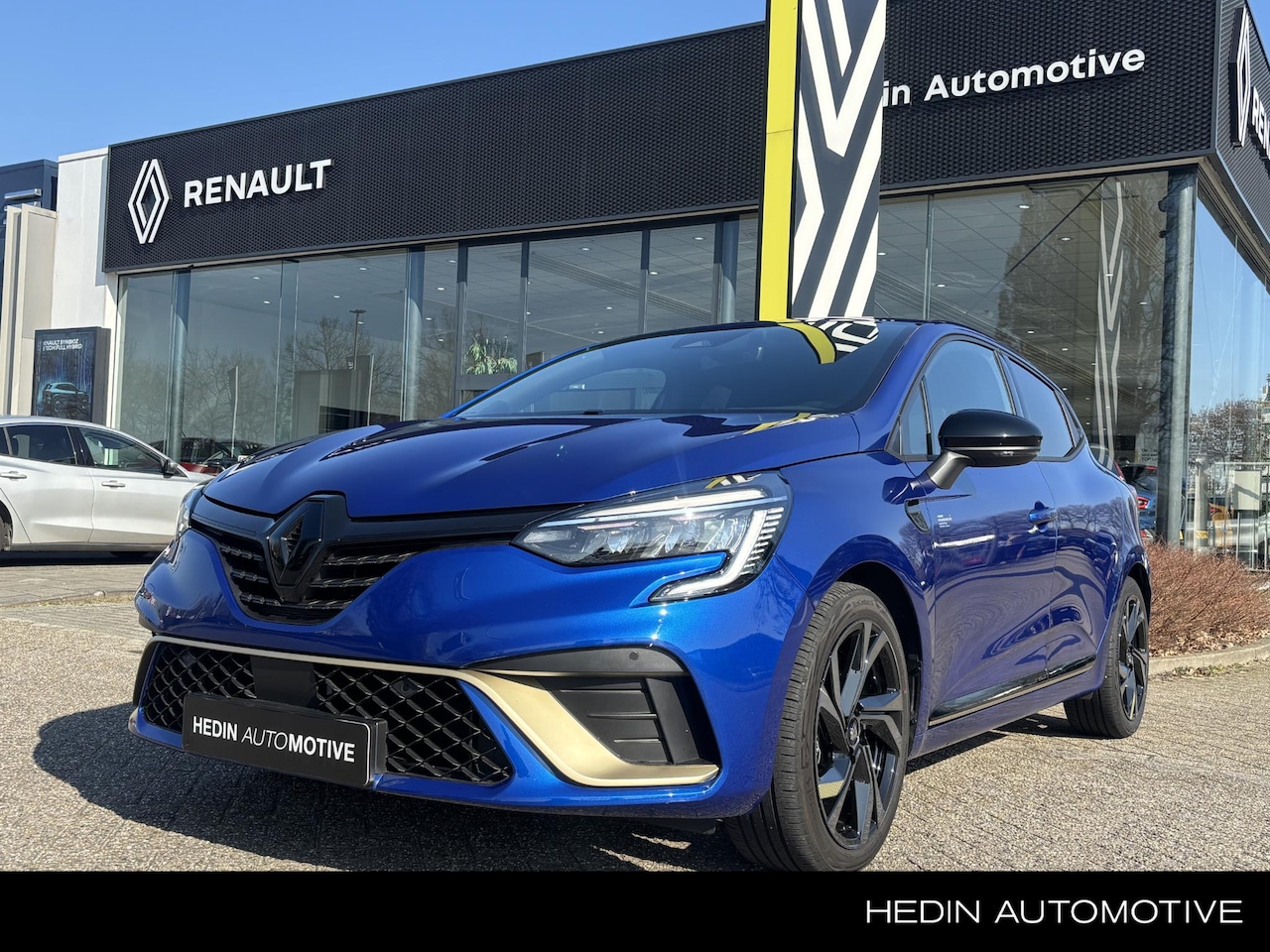 Renault Clio - 1.6 E-Tech Hybrid 145 E-Tech Engineered | Navi | Clima | Camera | Sportstoelen - AutoWereld.nl