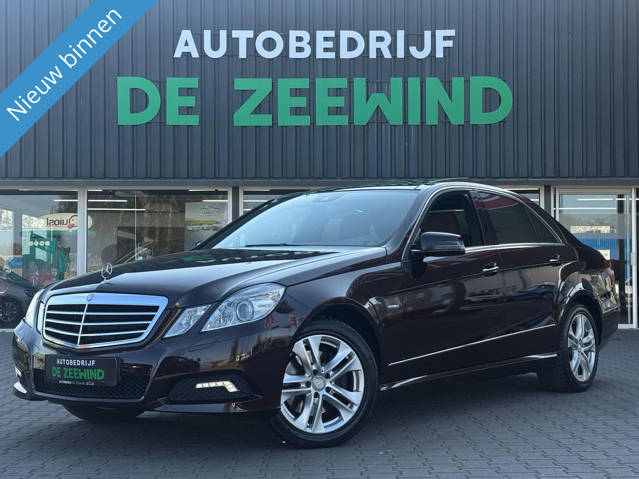 Mercedes-Benz E-klasse - 350 CGI Avantgarde|Pano|Luchtvering|Jongtimer - AutoWereld.nl