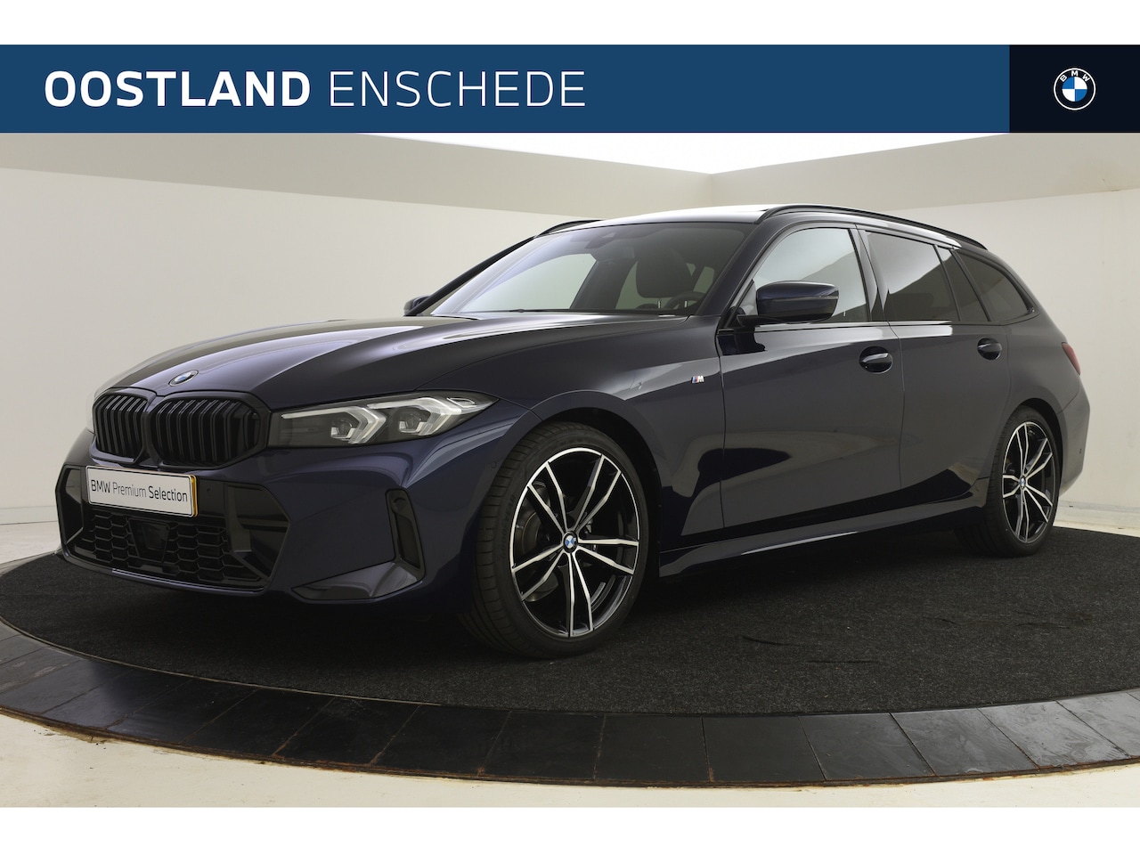 BMW 3-serie Touring - 318i High Executive M Sport Automaat / Panoramadak / Trekhaak / Active Cruise Control / Pa - AutoWereld.nl