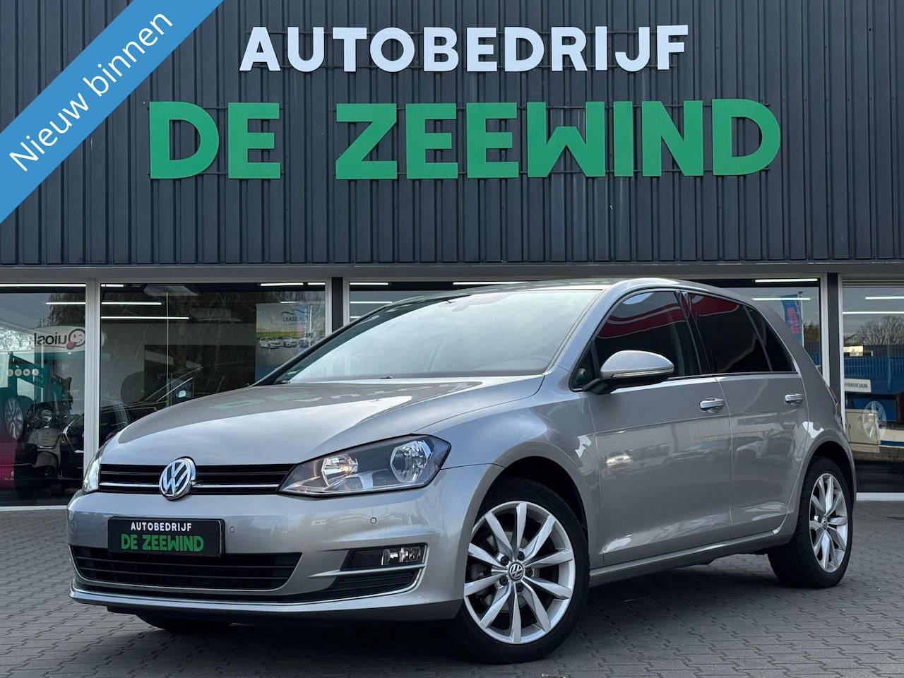 Volkswagen Golf - 1.2 TSI Highline|Navi|Camera|Rijjklaar - AutoWereld.nl
