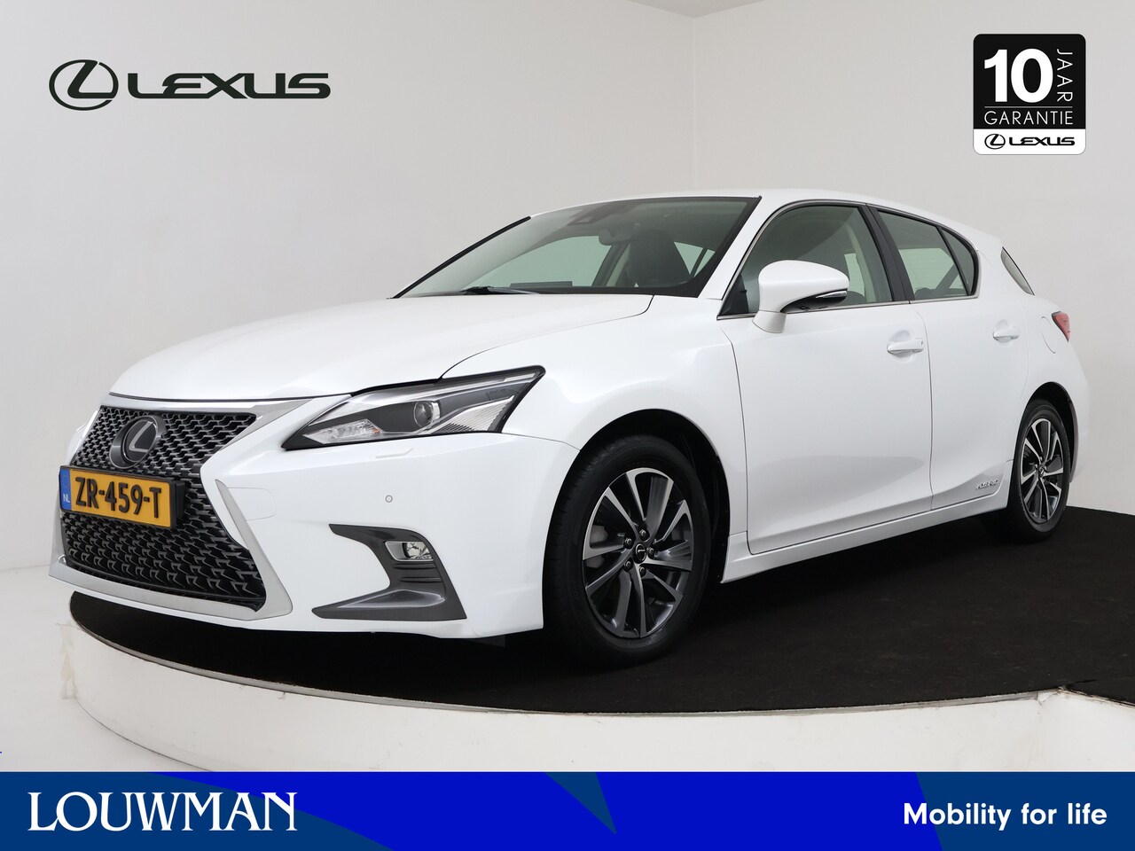 Lexus CT 200h - Edition 30 | Verwarmde voorstoelen | Navigatie | Parkeersensoren voor/achter | - AutoWereld.nl