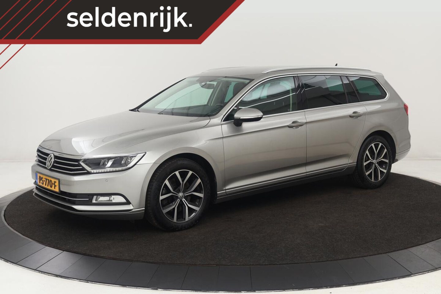Volkswagen Passat Variant - 1.4 TSI Comfortline | Carplay | Trekhaak | Adaptive cruise | Full LED | Navigatie | Climat - AutoWereld.nl
