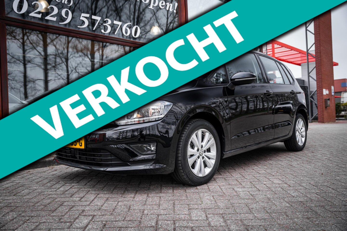 Volkswagen Golf Sportsvan - 1.4 TSI Highline | Automaat | Navigatie | Parkeerhulp | Adaptieve cruise control | - AutoWereld.nl