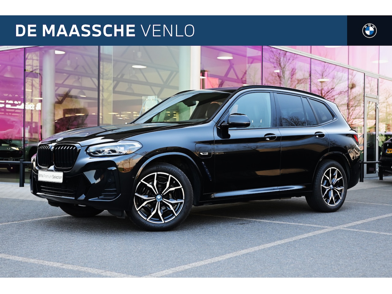 BMW X3 - xDrive30e M Sport Automaat / Sportstoelen / LED / Parking Assistant / Stoelverwarming / Li - AutoWereld.nl