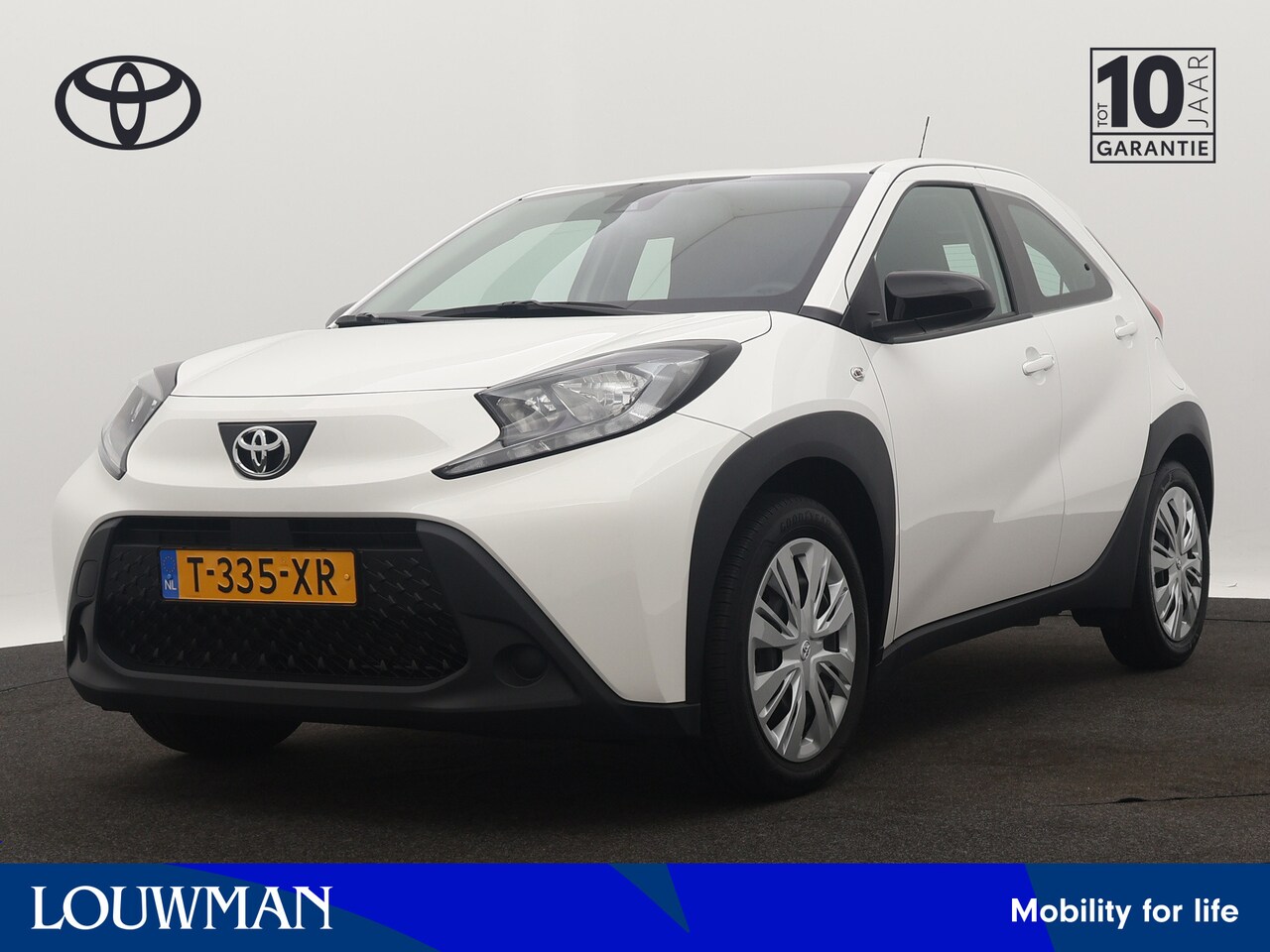 Toyota Aygo X - 1.0 VVT-i S-CVT play | Camera | Airco |   Reservering Willem t/m 22 april Welling - AutoWereld.nl