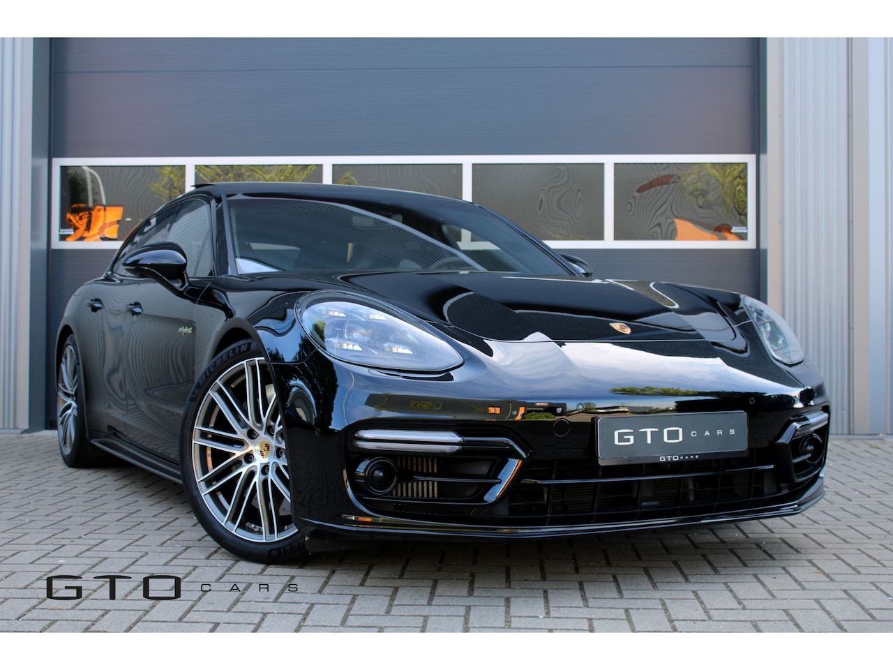Porsche Panamera Sport Turismo - 4.0 Turbo S E-Hybrid Keramisch/Rearseat entertainment/Carbon/Burmester/VOL! - AutoWereld.nl