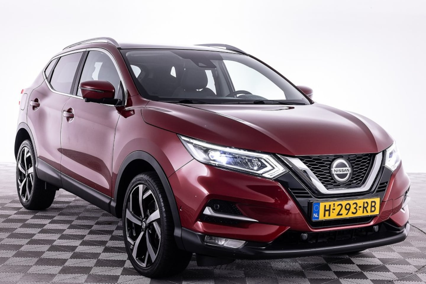 Nissan Qashqai - 1.3 DIG-T Tekna | PANORAMADAK | ECC | NAVI ✅ 1e Eigenaar . - AutoWereld.nl
